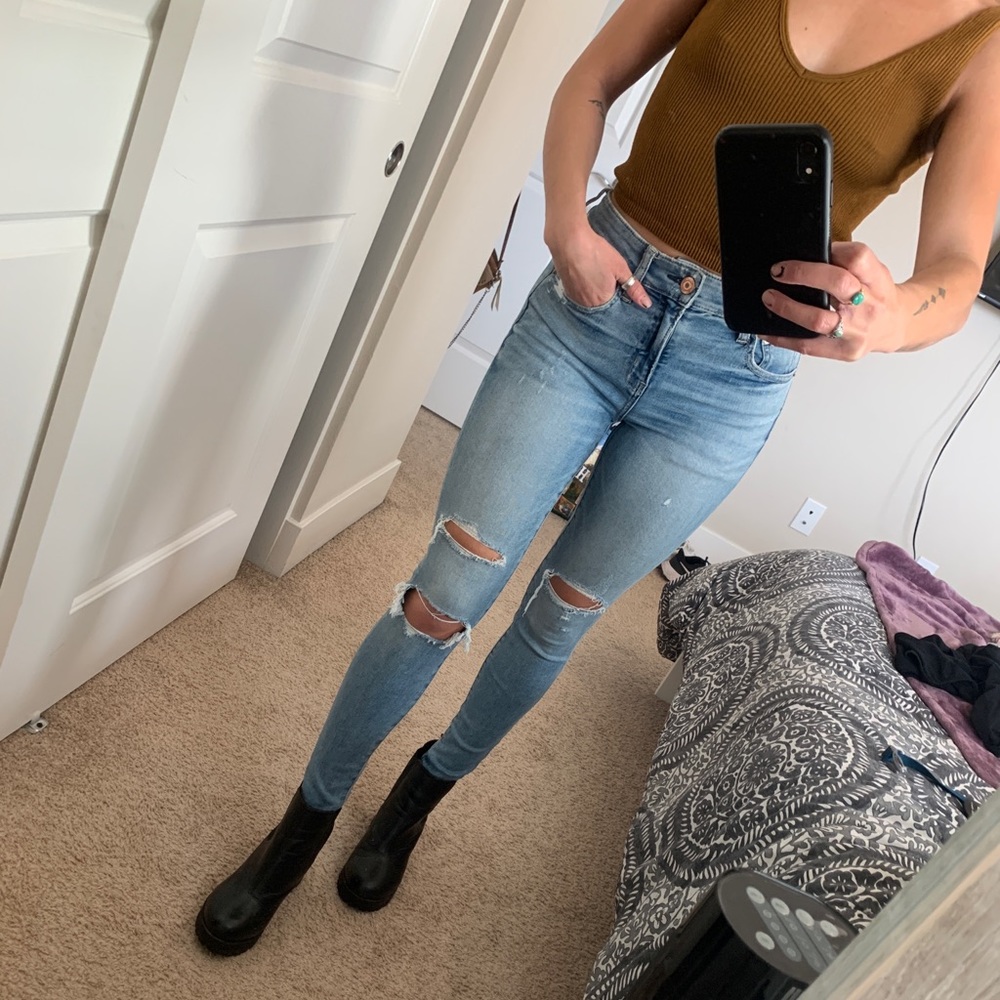 High waisted distressed skinny jeans
